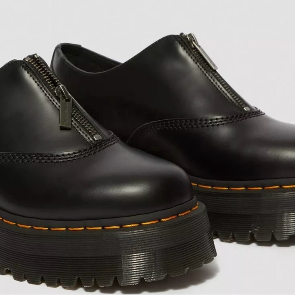 DR. MARTENS AURIAN II CENTER ZIP DISCONTINUED PLATFORM SHOES